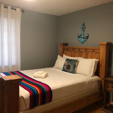 The Cove Bnb Hudson Bend Extérieur photo