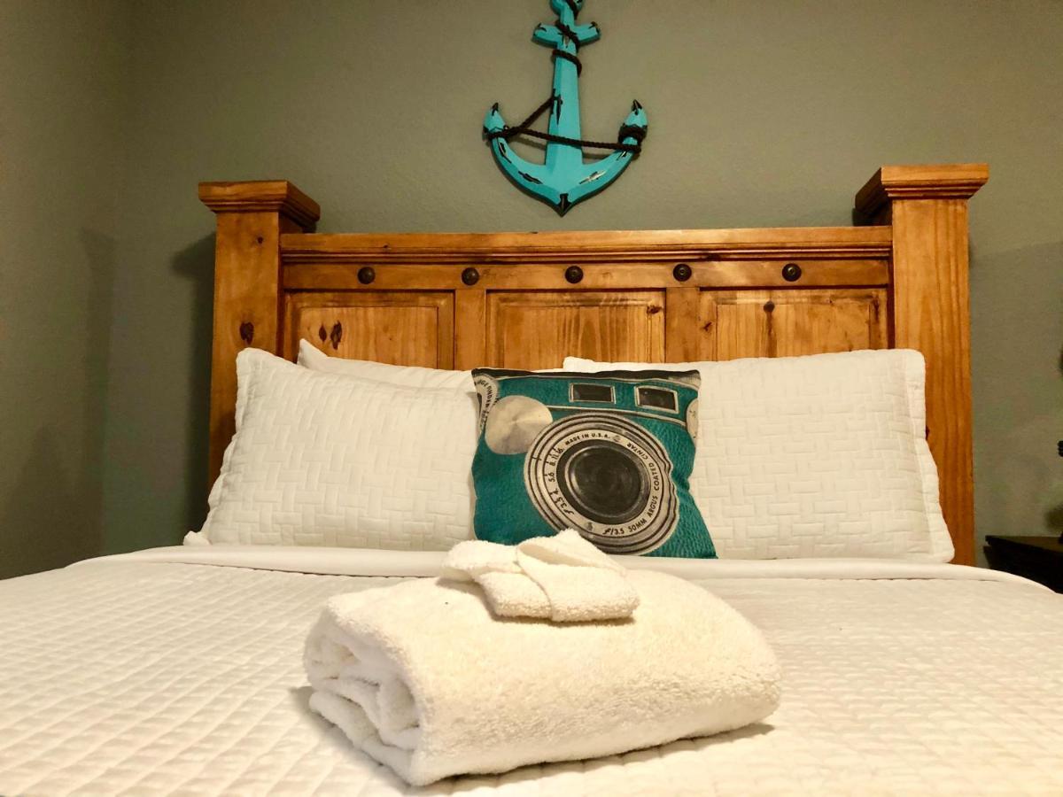 The Cove Bnb Hudson Bend Extérieur photo