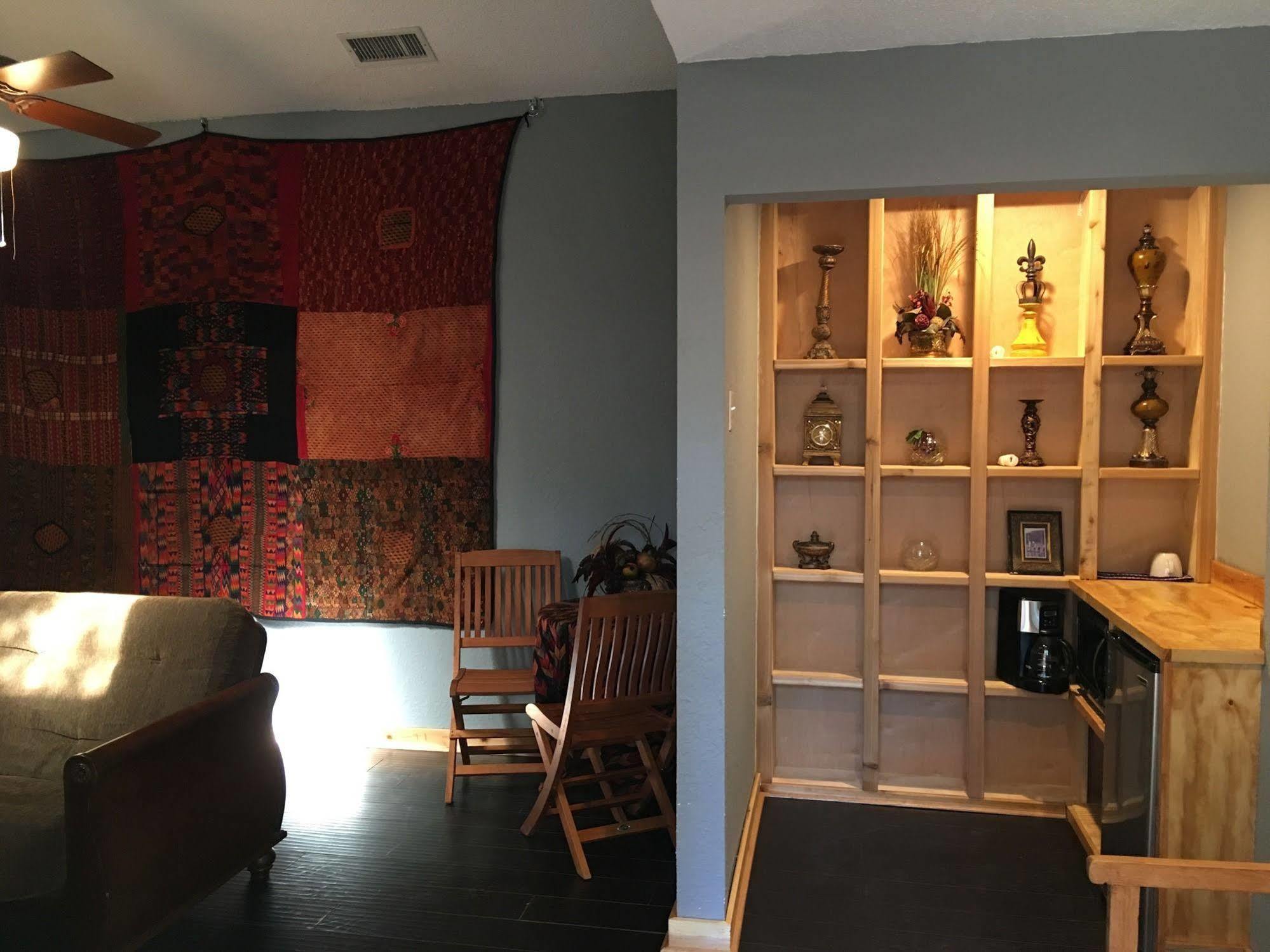 The Cove Bnb Hudson Bend Extérieur photo
