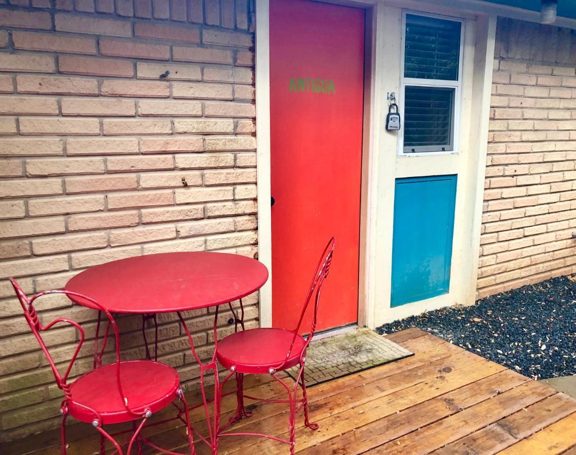 The Cove Bnb Hudson Bend Extérieur photo